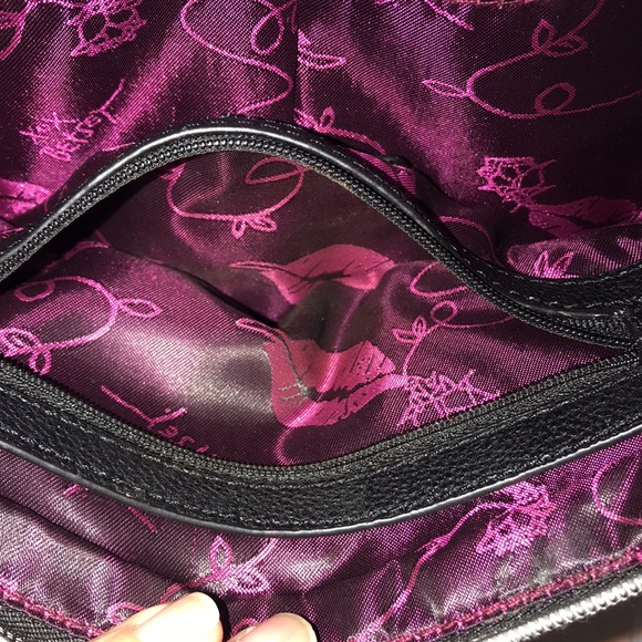 Women’s Betsey Johnson Crossbody Bag - Picture 14 of 15